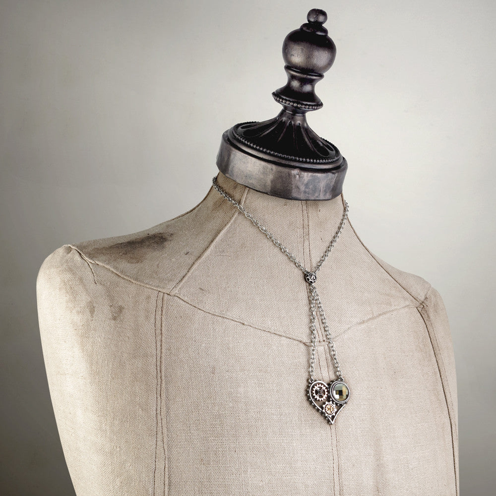 Coeur du Moteur Necklace