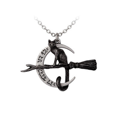 Regina Covenorum Pendant