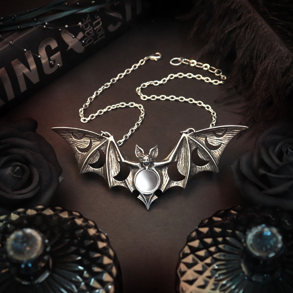 Lunaeca Necklace