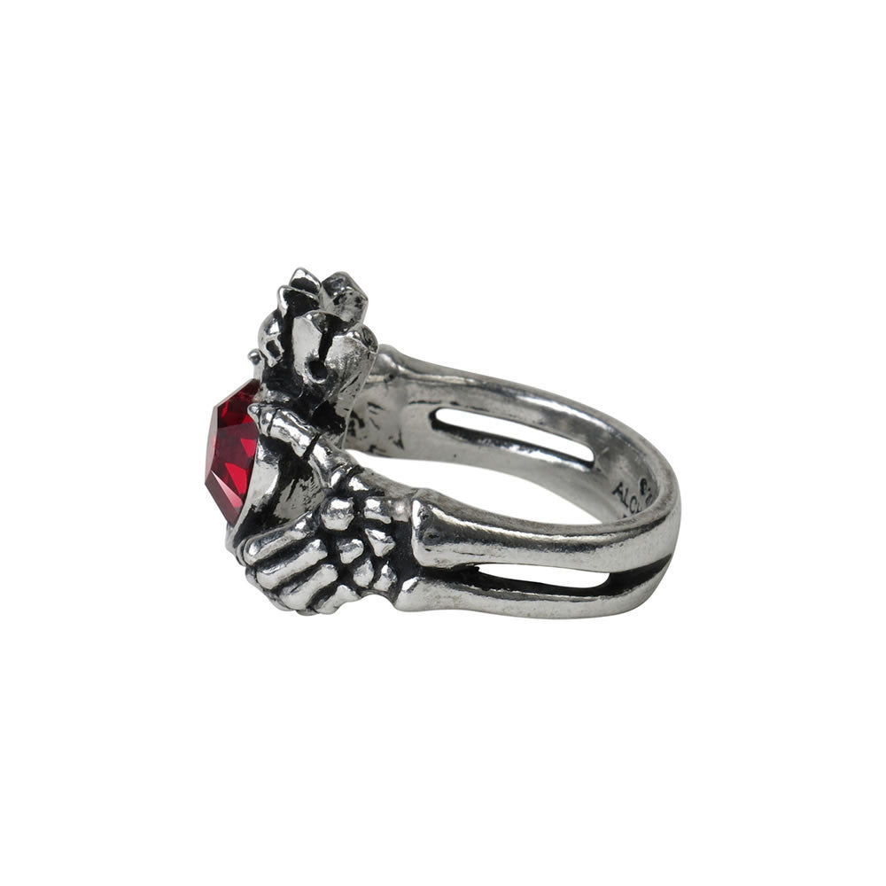 Claddagh by Night Ring